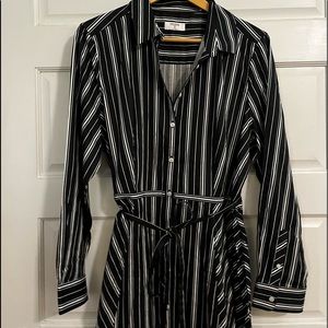 Knee-Length UNTUCKit Black and White Shirtdress (16-fits like 14)